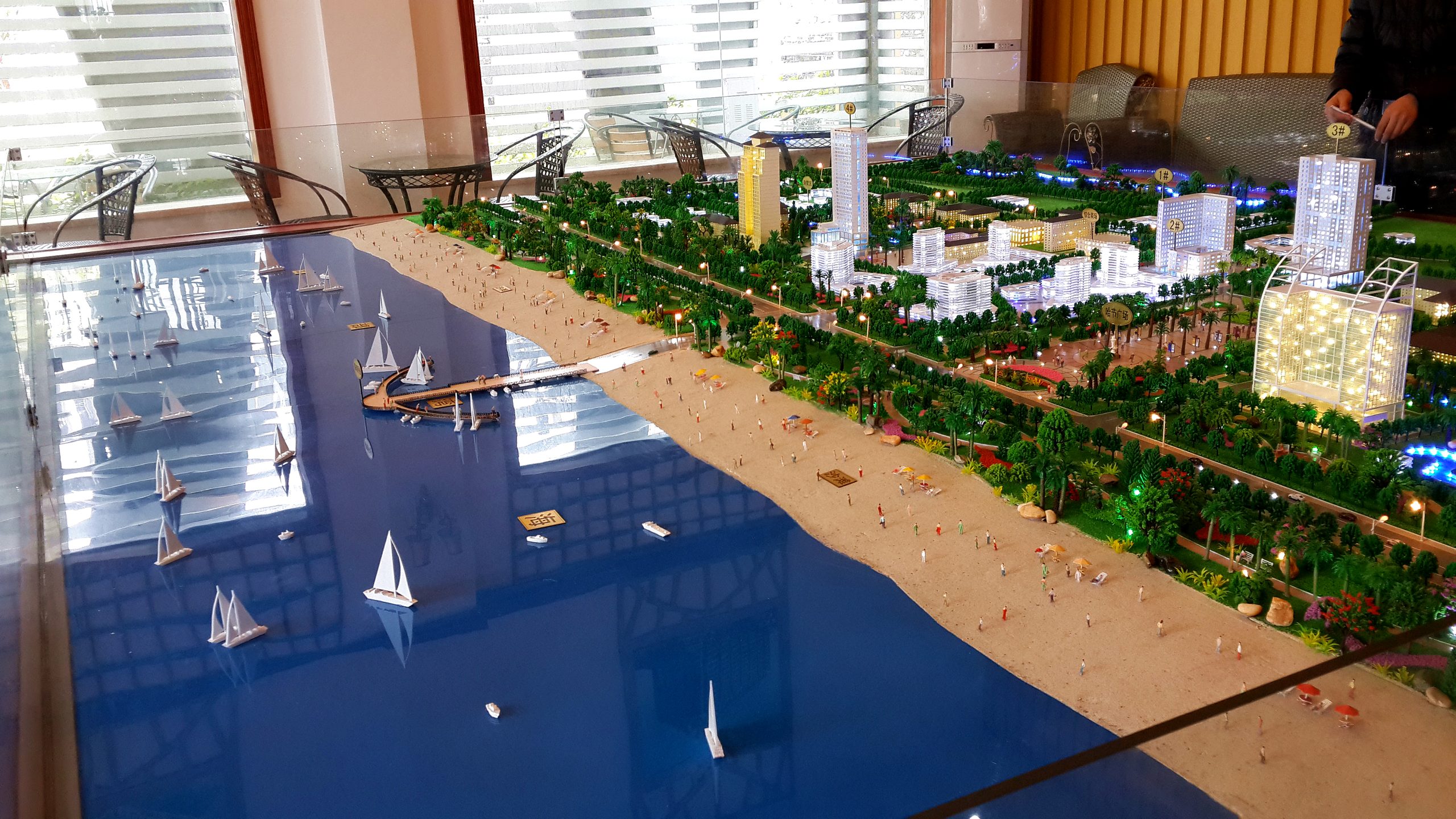 东兴金滩度假村